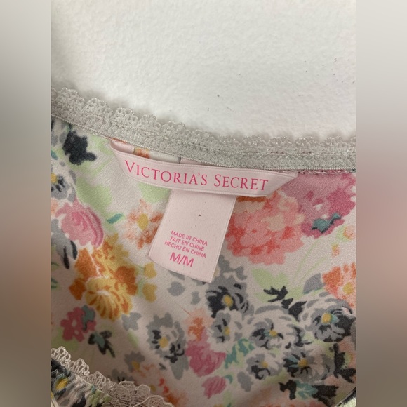 VS Silky Slip Floral - Picture 6 of 7